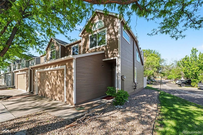 11223 Holly St, Thornton, CO 80233