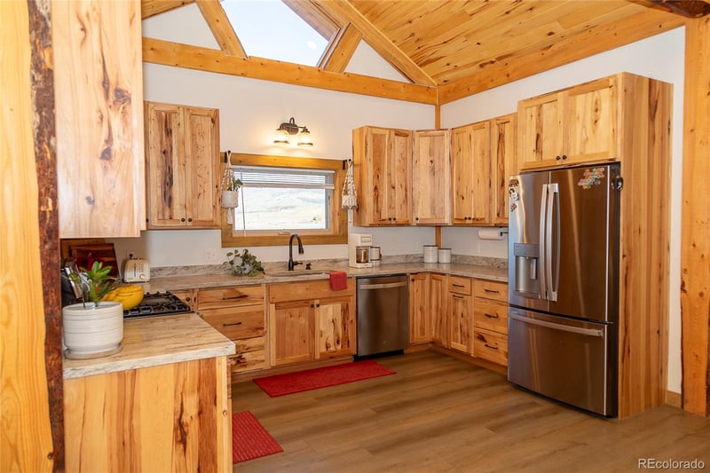 448 Homestake Dr, Creede, CO 81130