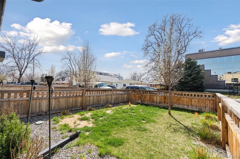 1386 Zenobia St, Denver, CO 80204