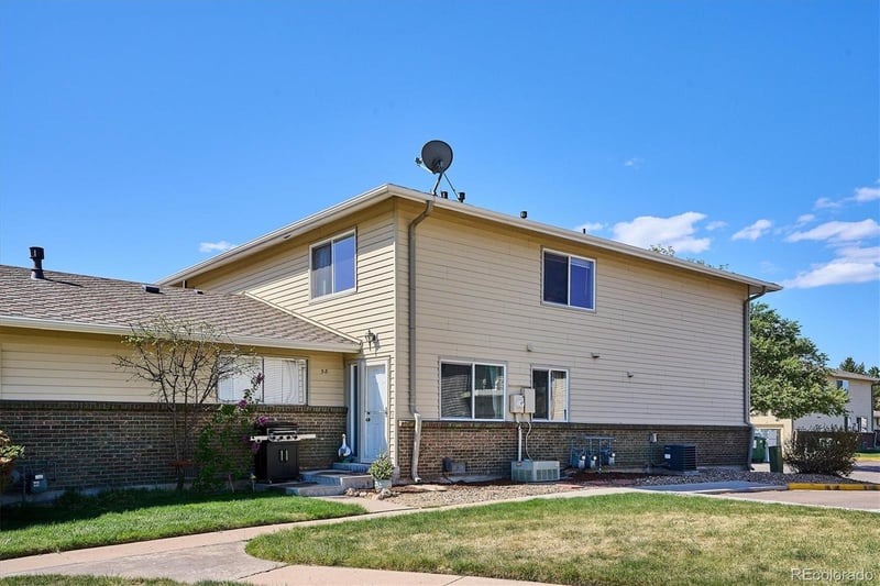 3354 Flower St #58, Lakewood, CO 80227