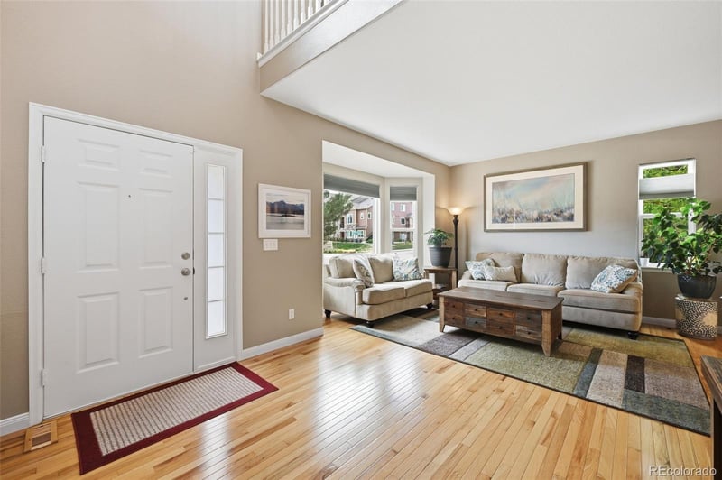 9837 Vandeventor Dr, Littleton, CO 80128