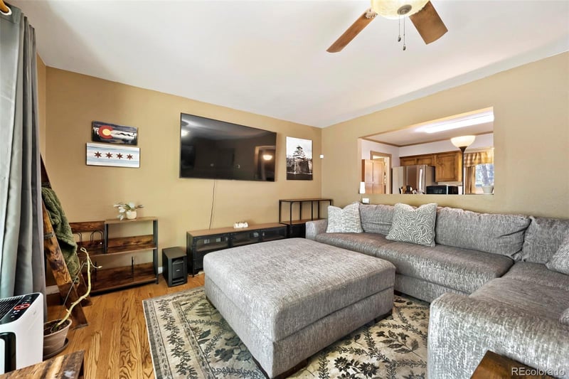 430 Hackberry Dr, Colorado Springs, CO 80911