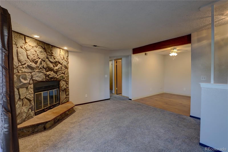 15594 Arizona Ave #106, Aurora, CO 80017