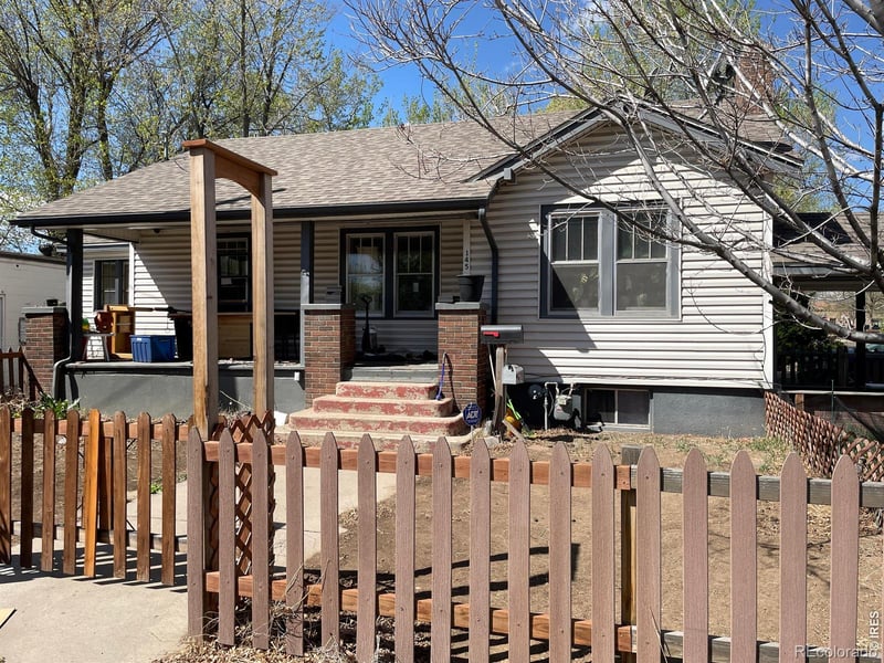 135 Cleveland Ave, Loveland, CO 80537