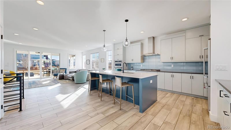 885 Delechant Dr, Erie, CO 80516