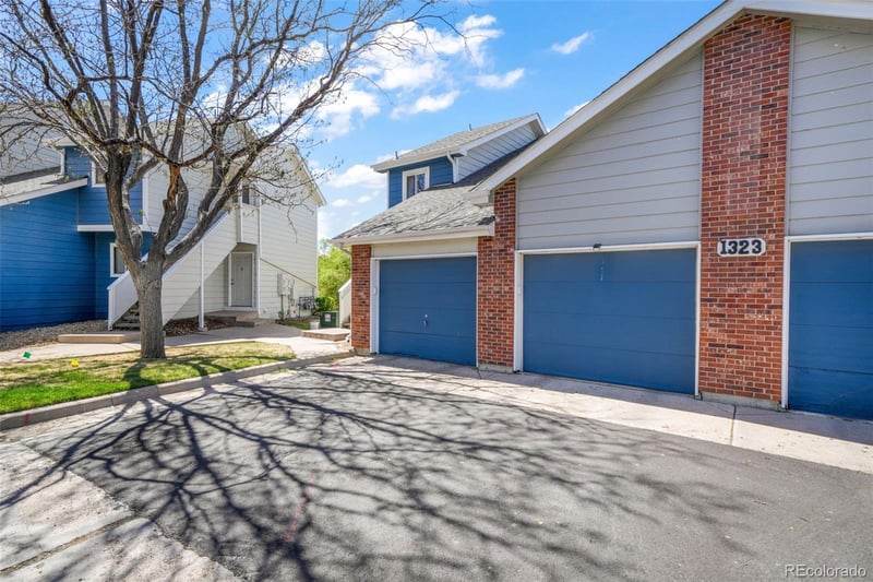 1323 Cathay Ct #202, Aurora, CO 80017