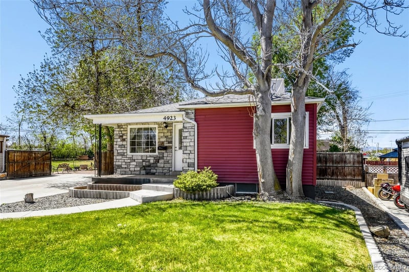 4923 Chenango Cir, Englewood, CO 80113