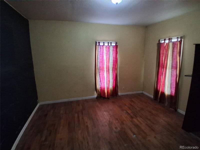 306 8th St, Lamar, CO 81052