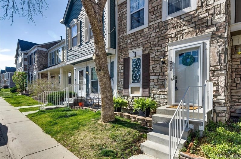 1228 Idalia St, Aurora, CO 80017