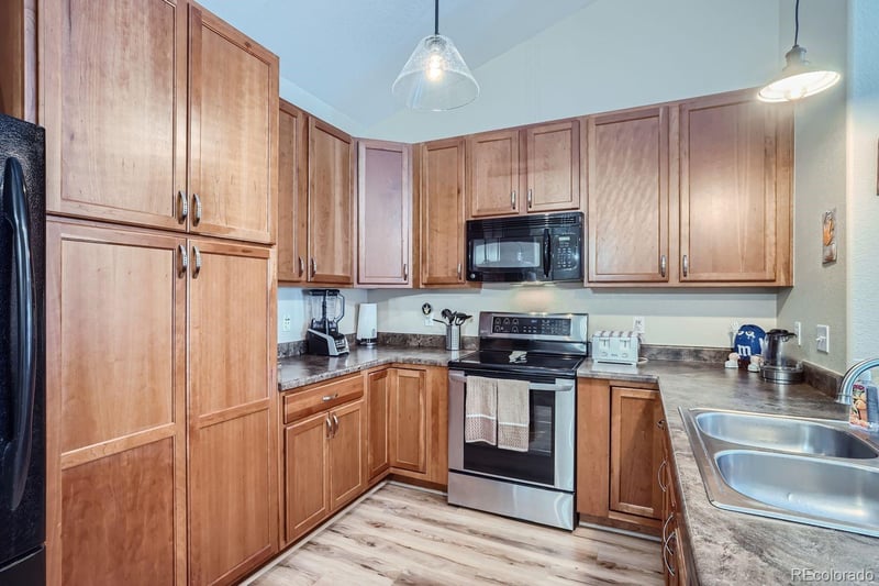 8779 Kipling Way #204, Littleton, CO 80127