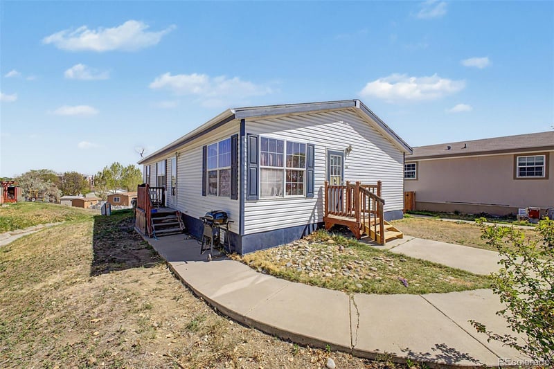 4211 100th Ave, Thornton, CO 80229