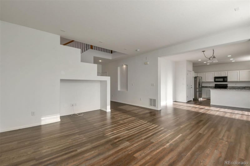 10492 Norfolk Ct, Commerce City, CO 80022