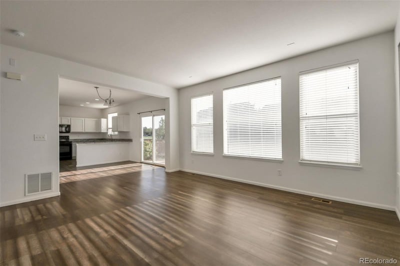 10492 Norfolk Ct, Commerce City, CO 80022