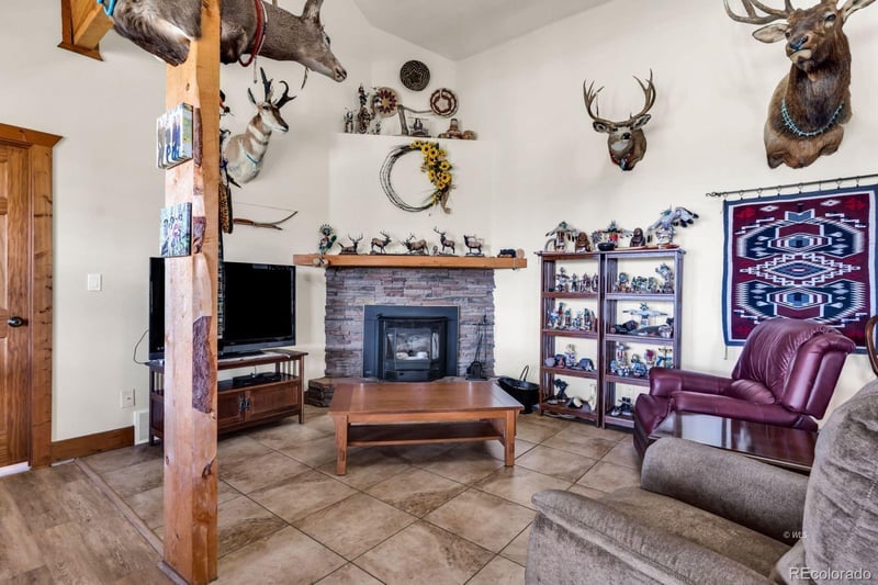 220 Rhonda Rd, Westcliffe, CO 81252