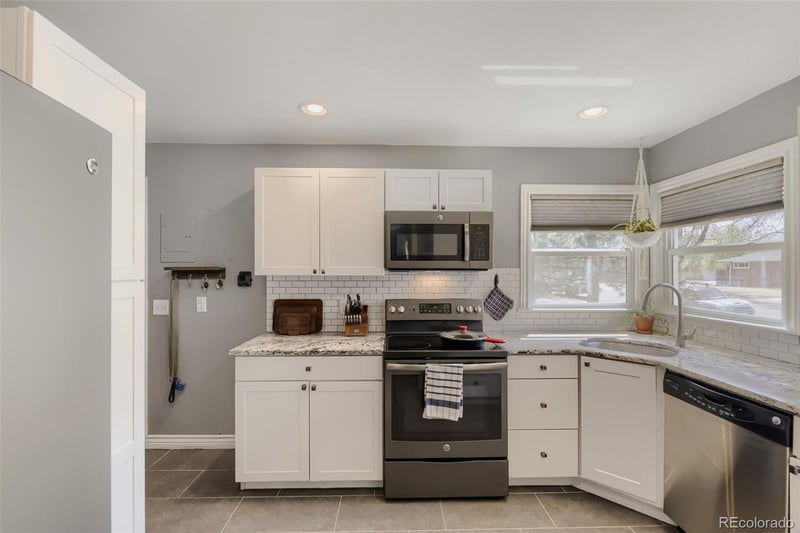 2216 Lima St, Aurora, CO 80010