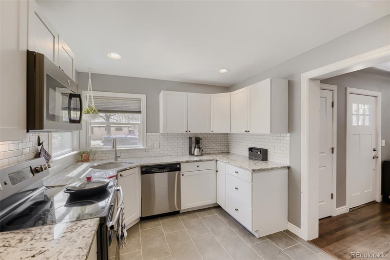 2216 Lima St, Aurora, CO 80010