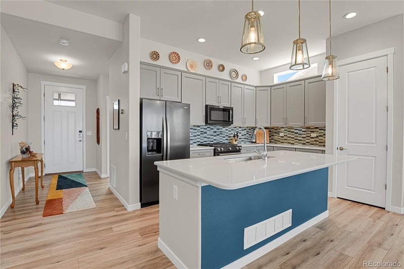 6398 Lochside Vw, Colorado Springs, CO 80927