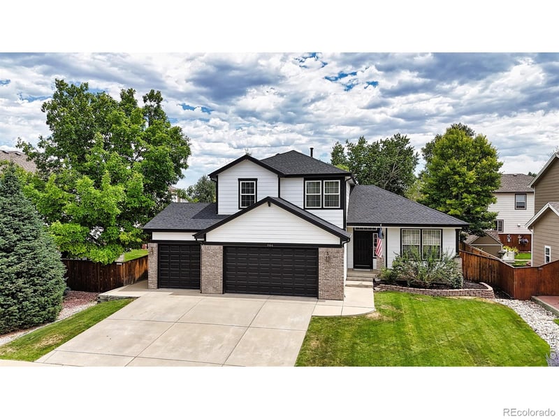 984 Glenarbor Cir, Longmont, CO 80504