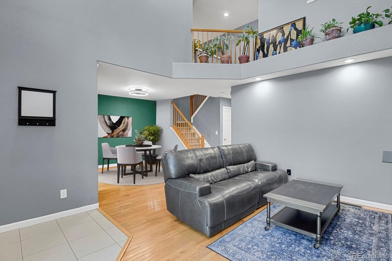 858 Granby Cir, Aurora, CO 80012