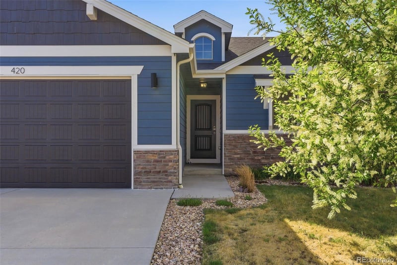 420 Pioneer Ln, Johnstown, CO 80534