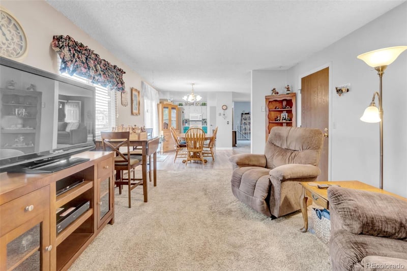 17835 Kansas Pl, Aurora, CO 80017