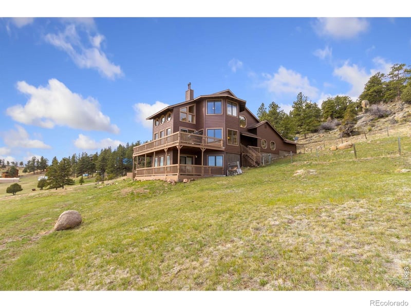 331 Laplata Dr, Livermore, CO 80536