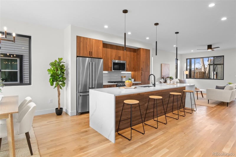 4151 Acoma St, Englewood, CO 80110