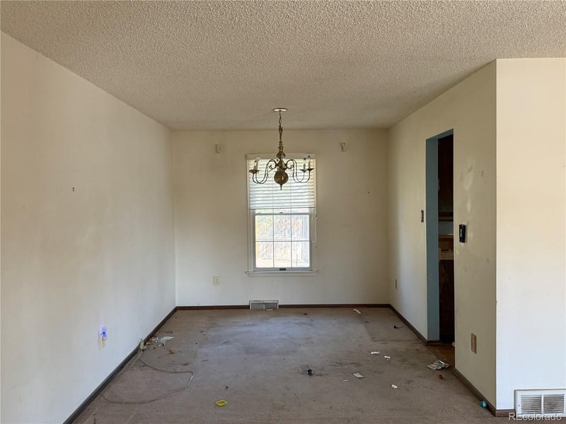 2545 Eagle Cir, Aurora, CO 80014