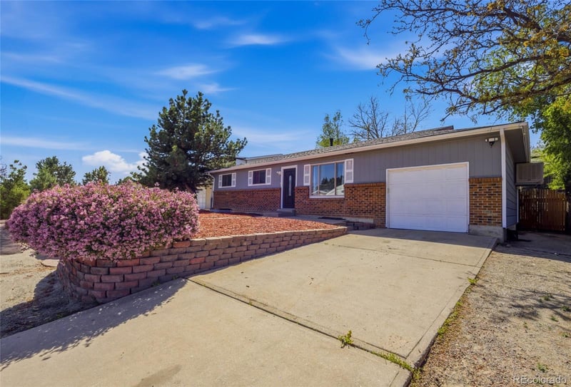 2131 Fairplay St, Aurora, CO 80011