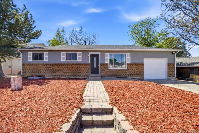 2131 Fairplay St, Aurora, CO 80011