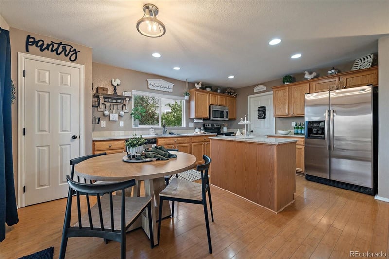 7670 Brown Bear Ct, Littleton, CO 80125