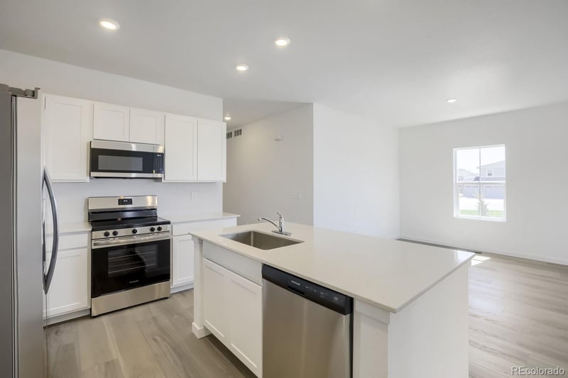 6186 Drum Pl, Loveland, CO 80538