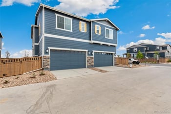 5753 N Lisbon St, Aurora, CO 80019