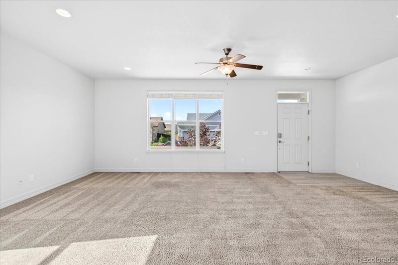 56534 E 24th Ave, Strasburg, CO 80136