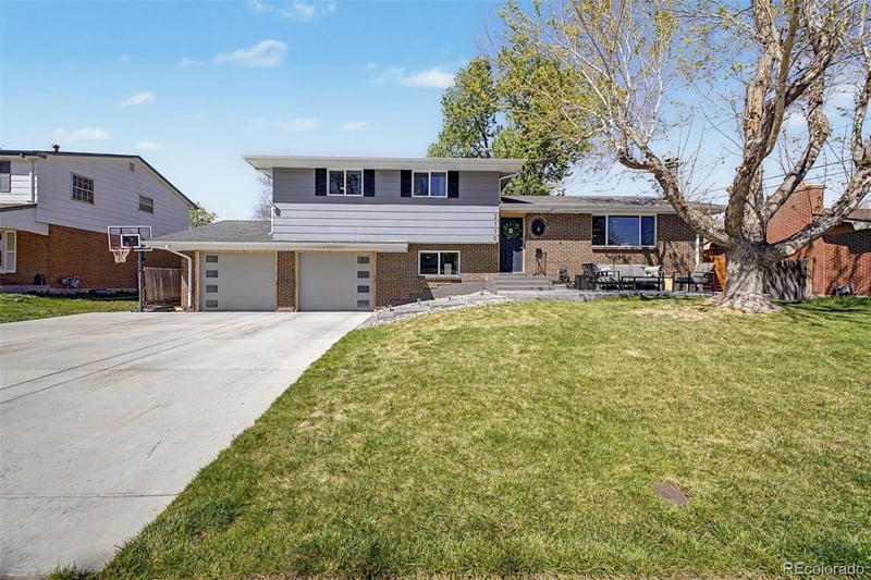 2115 Ammons St, Lakewood, CO 80227