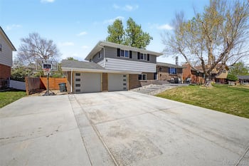 2115 Ammons St, Lakewood, CO 80227