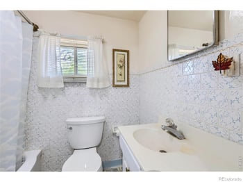 3833 Lincoln Ave, Wellington, CO 80549