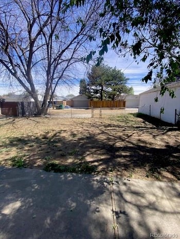 1926 Hanover St, Aurora, CO 80010