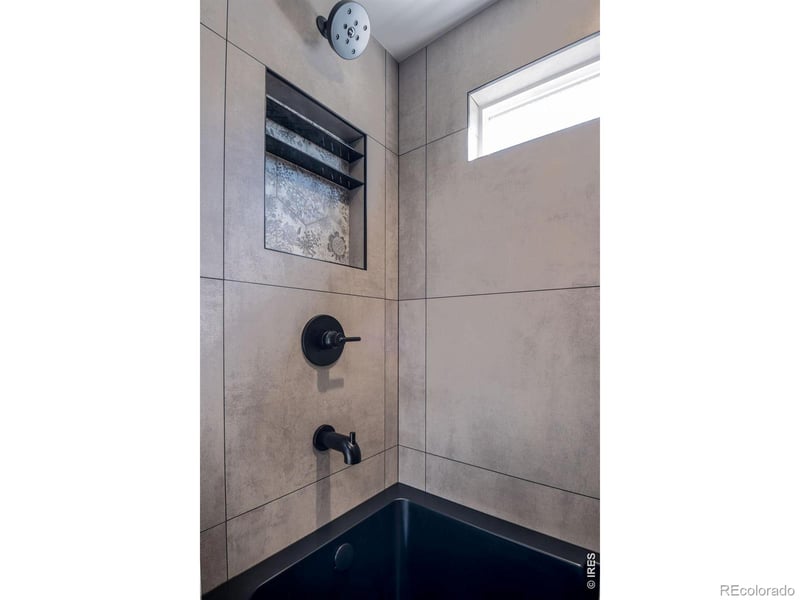 206 3rd St, Mead, CO 80542