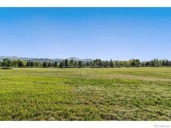 9715 Meadow Ridge Ln, Longmont, CO 80504