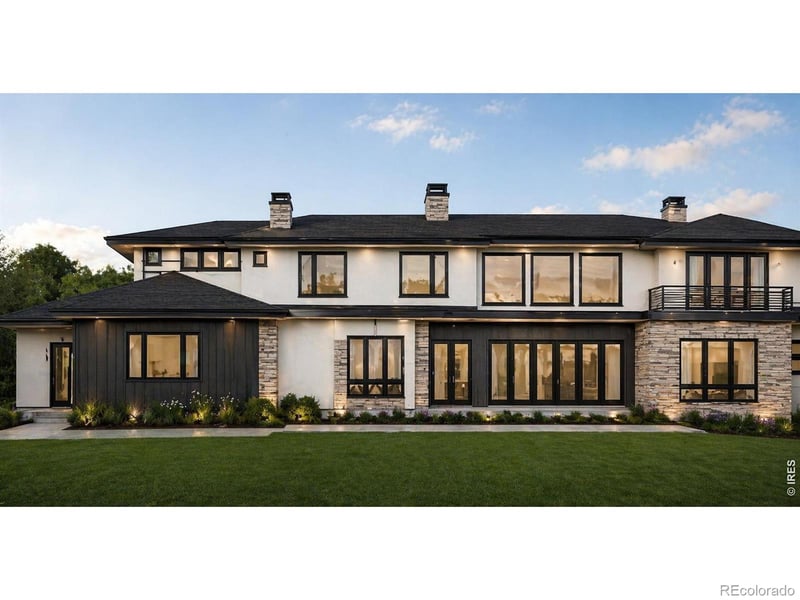 9715 Meadow Ridge Ln, Longmont, CO 80504