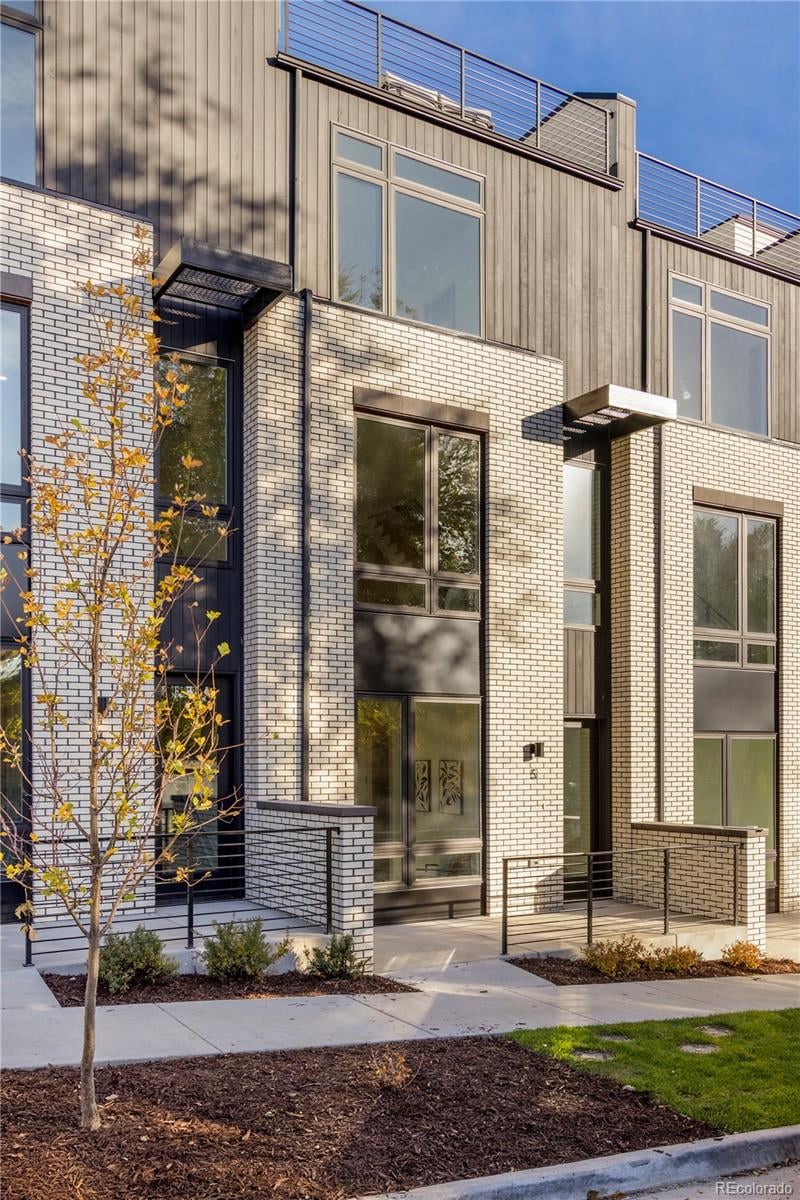 1230 Zenobia St #4, Denver, CO 80204