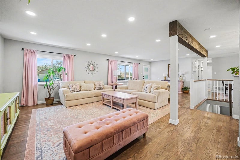 888 Swadley St, Lakewood, CO 80228