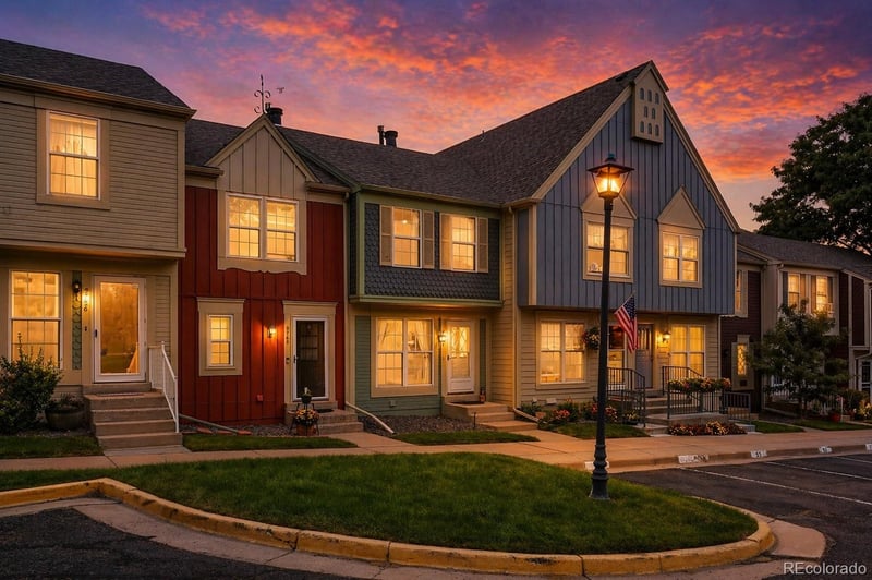 9762 Cornell Pl, Lakewood, CO 80227