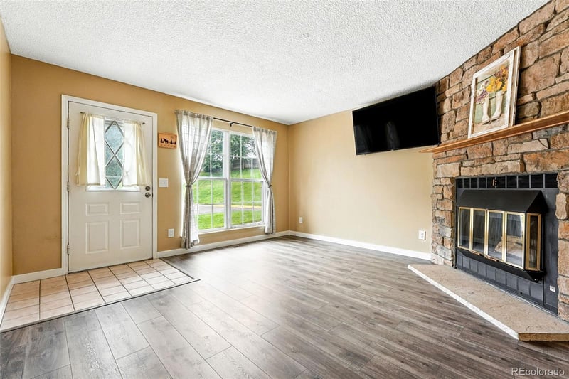 9762 Cornell Pl, Lakewood, CO 80227