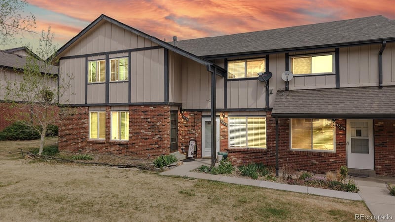 7057 Webster St, Littleton, CO 80128