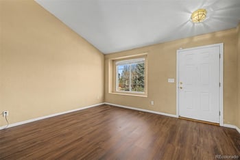 4708 Ireland Ct, Aurora, CO 80015