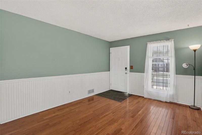 19886 Bethany Dr, Aurora, CO 80013