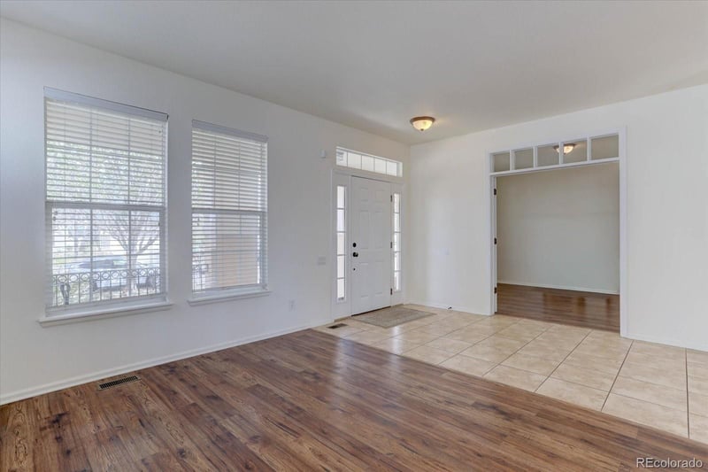 20436 Flora Dr, Aurora, CO 80013