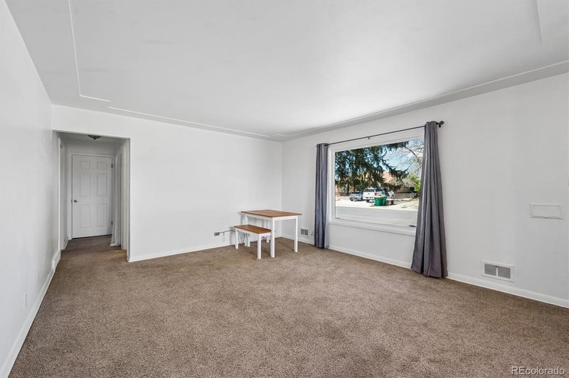 7250 Avrum Dr, Denver, CO 80221